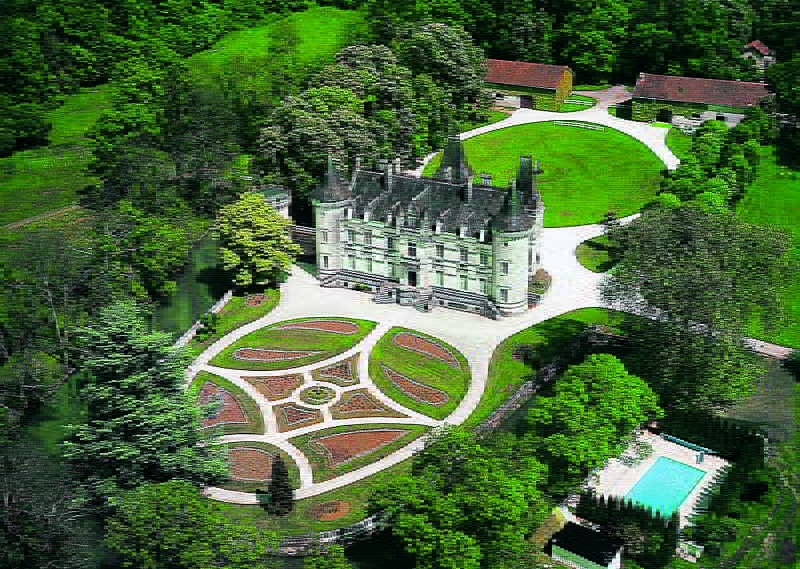 Chateau-Hotel De Nieuil Exterior foto
